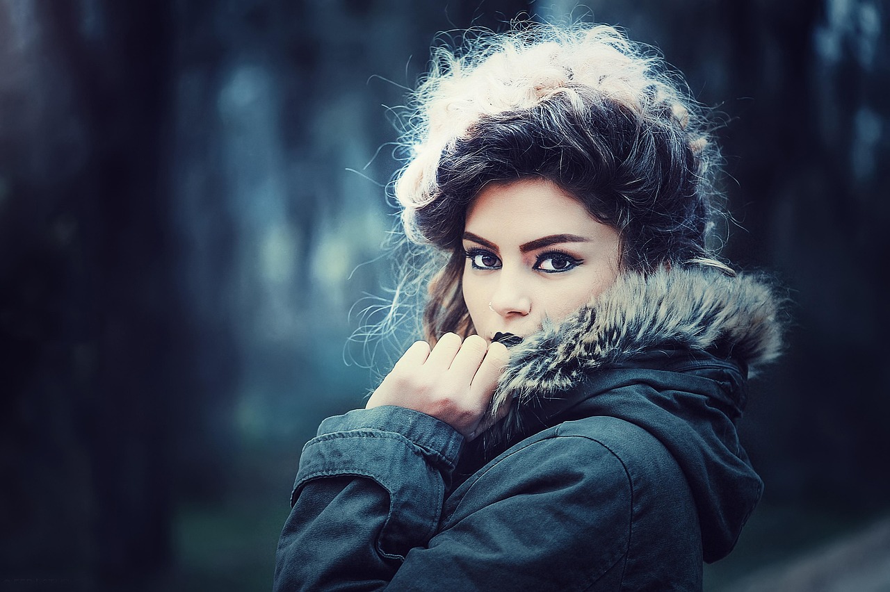 entdecken sie die neuesten frisurentrends und kreative hairstyling-ideen. von eleganten hochsteckfrisuren bis hin zu lässigen alltagslooks – finden sie den perfekten style für jeden anlass.